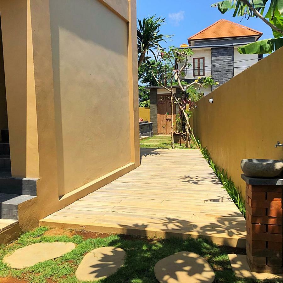 Bukawa Lodge Jimbaran  Luaran gambar